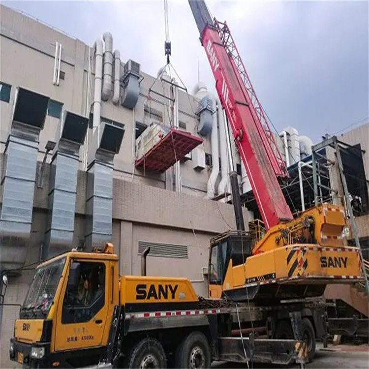 畜禽良种场一百吨吊车吊臂多长